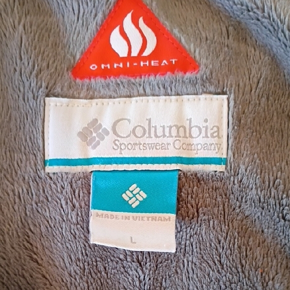 Columbia Women's Light Blue Quilted Puffer Jacket - Picture 2 of 14